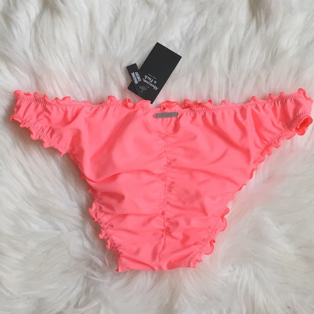 Ruffle Cheeky Bandeau Bikini - Picture 4 of 5